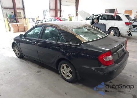 2004 Toyota Camry Le z USA, uszkodzony, nr VIN 4T1BE32K14U323400